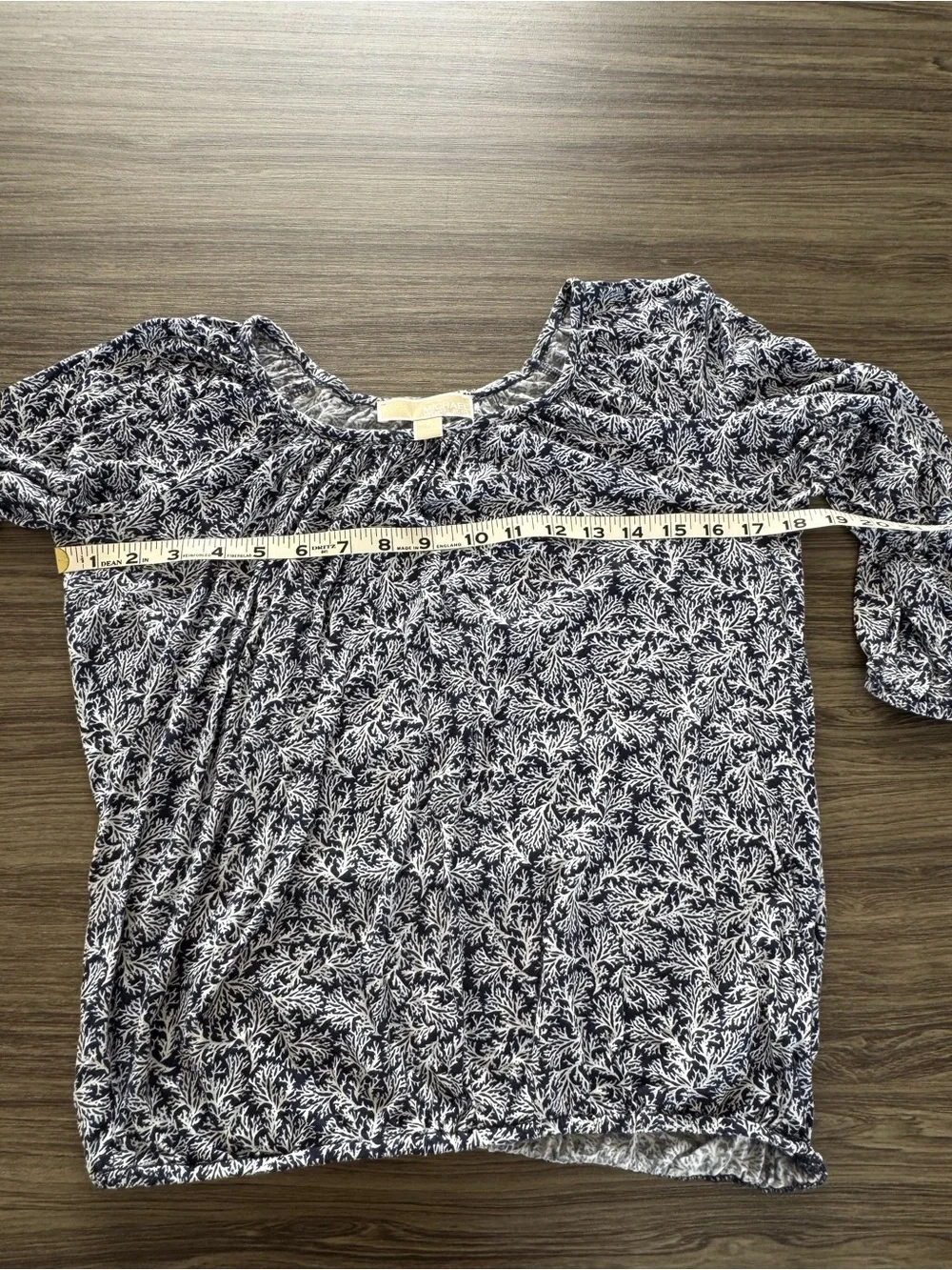 Women’s Navy and White Coral Printed Long-Sleeve Top